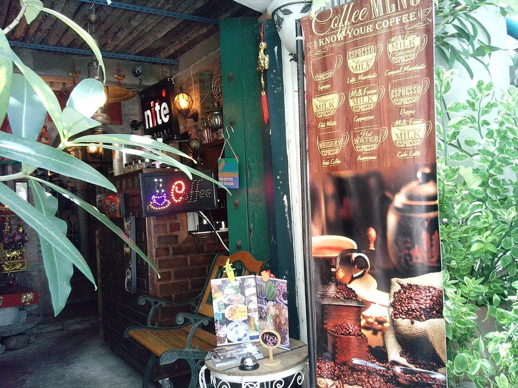 Cafe De Baan Raow Hotel Bangkok Kültér fotó